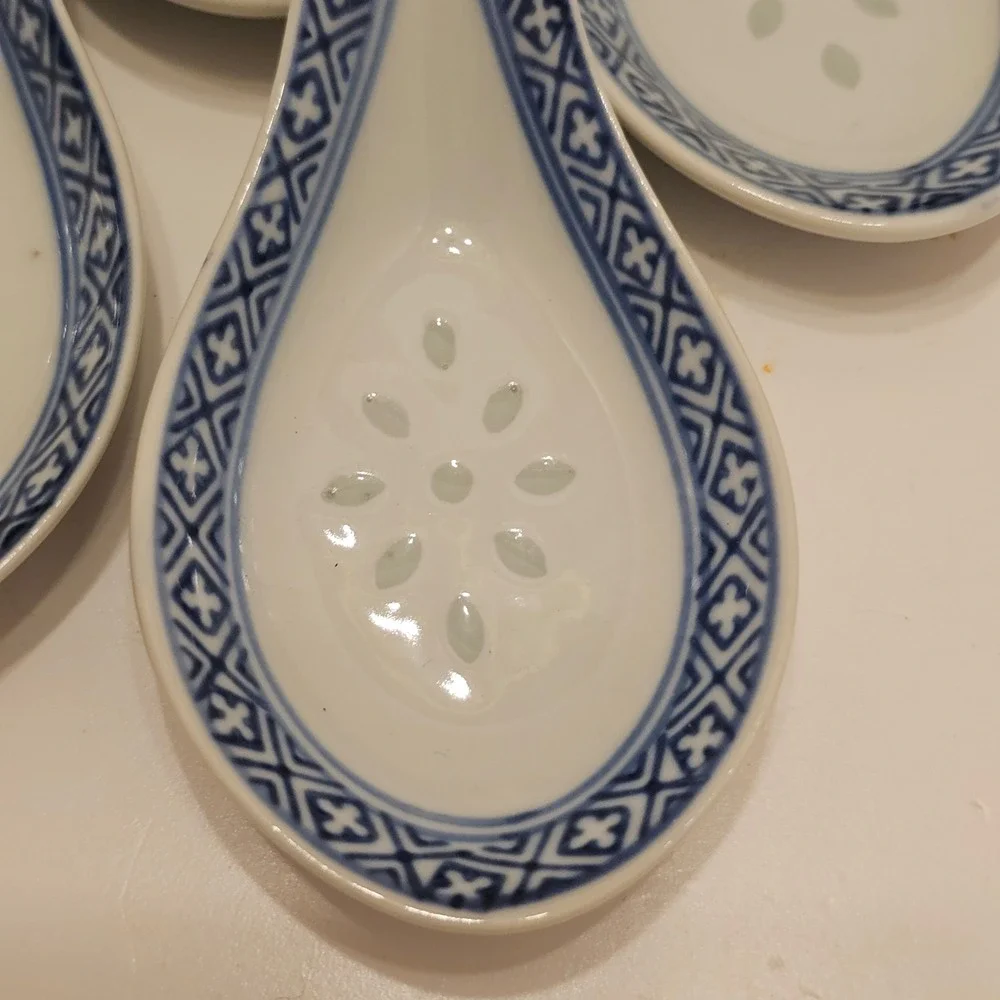 Vintage Blue White Rice Grain Porcelain Soup Spoons Set of 9+2 Chinese Dragon